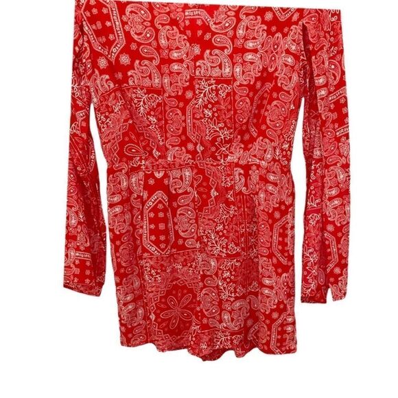 GB Gianni Bini Long Sleeve Red Floral Romper Size S - Picture 2 of 8